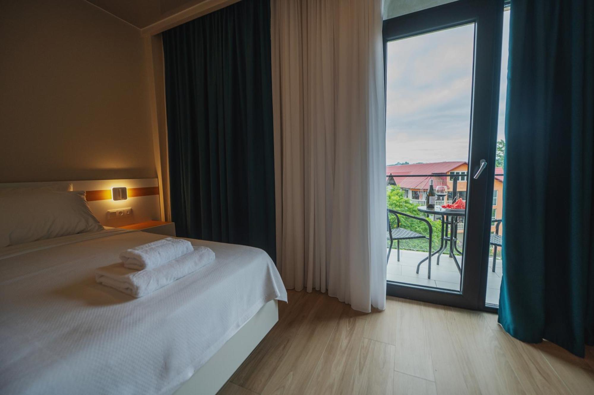 Ritsa Resort Уреки Экстерьер фото